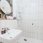 City-studio Im Innenhof Mit Boxspring-bett Und Community-raum Münster
