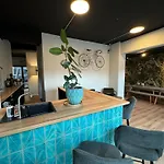 City-studio Im Innenhof Mit Boxspring-bett Und Community-raum Apartman *