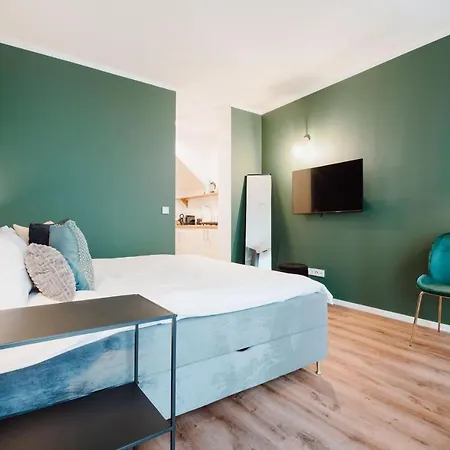 City-studio Im Innenhof Mit Boxspring-bett Und Community-raum Münster