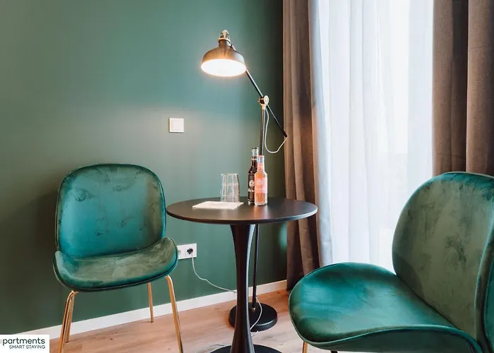 Apartment City-studio Im Innenhof Mit Boxspring-bett Und Community-raum *