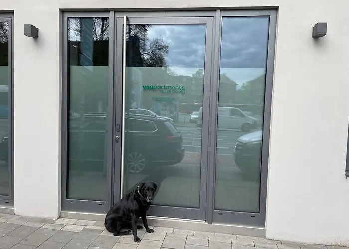 Apartment City-studio Im Innenhof Mit Boxspring-bett Und Community-raum *